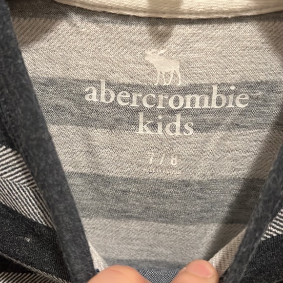 Abercrombie boys T shirt - Picture 8 of 9